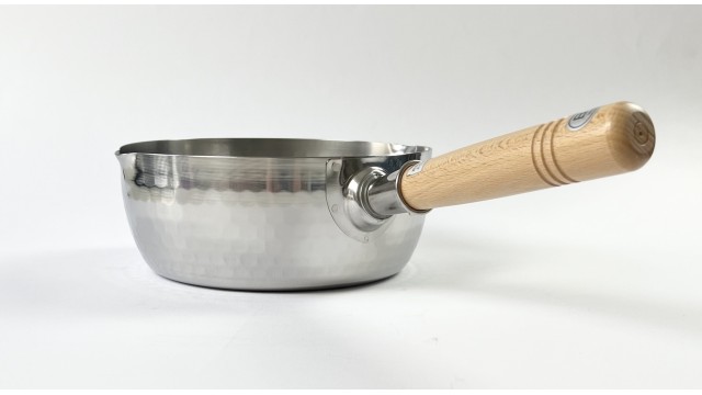 Pentola Yukihira Con Coperchio: alleata di qualità per le tue ricette! Pentola Yukihira Con Coperchio: alleata di qualità per le tue ricette!