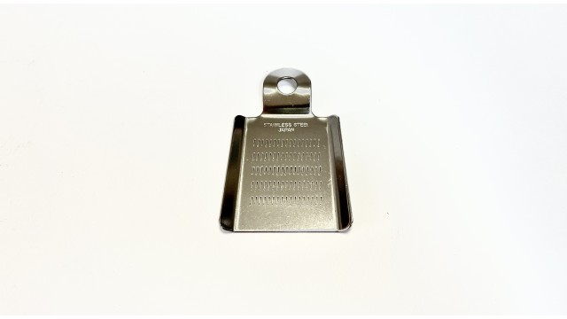 Grattugia Inox Giapponese – Tradizione e Compattezza per la tua cucina