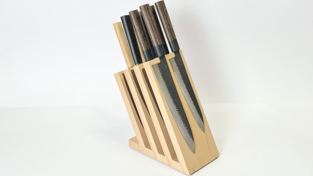 Portacoltelli Magnetico in Legno – Raffinato e Minimal