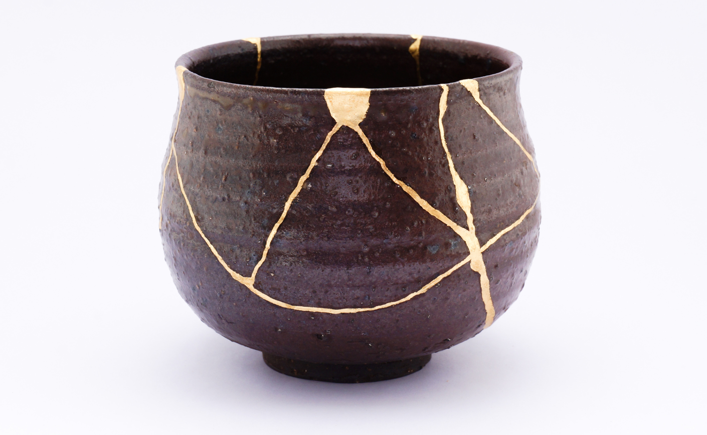 L’arte del Kintsugi giapponese: bellezza nelle imperfezioni